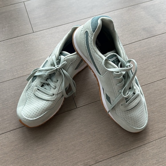 Reebok sneakers - Picture 3 of 4